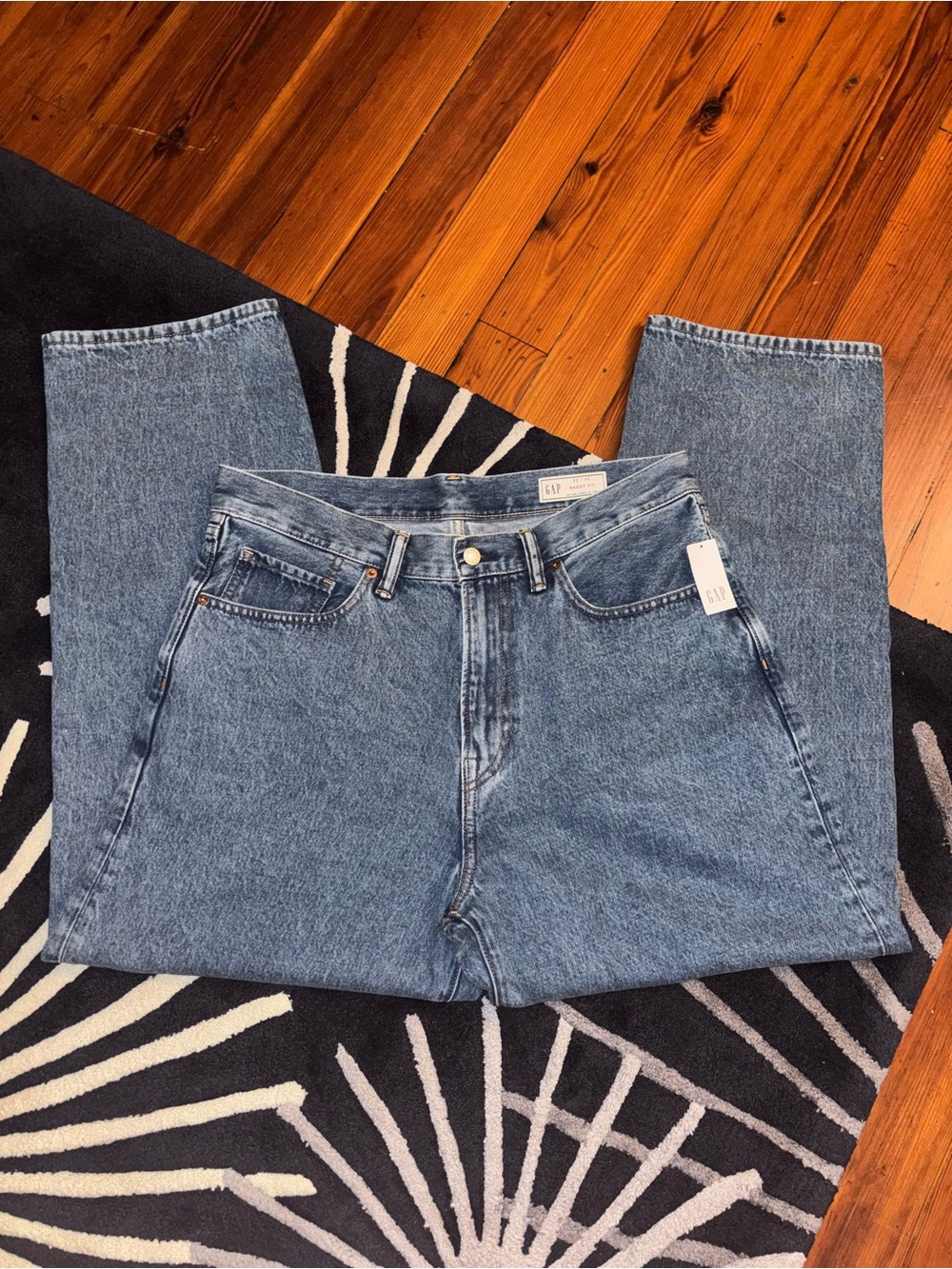 GAP Baggy Fit Jeans in Blue Waist 32 / Length 30 NWT